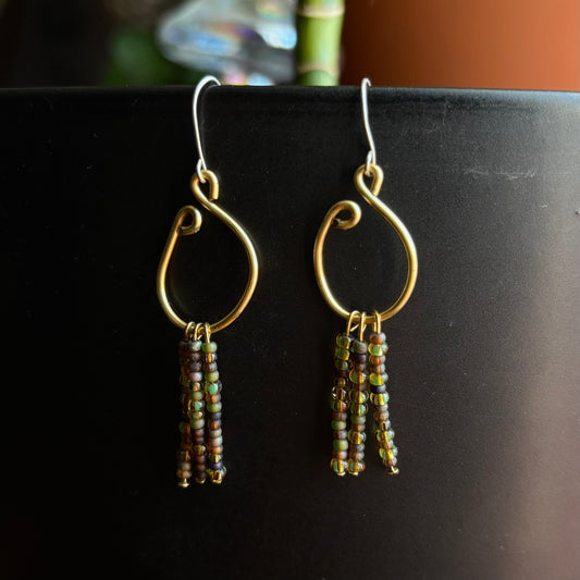 Mae Hoops